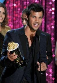 Церемония вручения премии MTV Movie Awards 2012